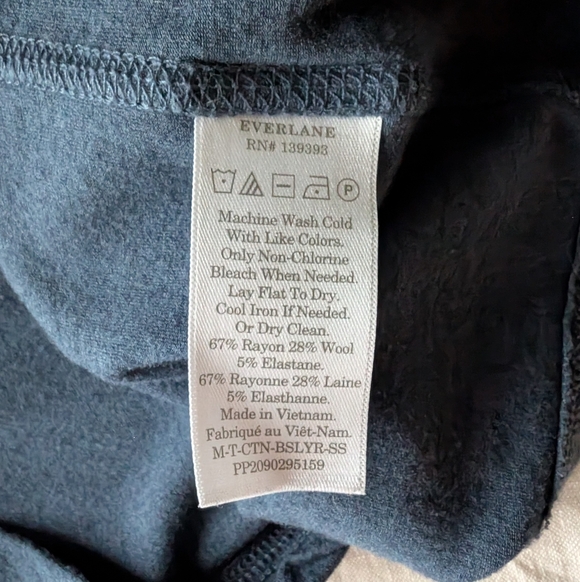 Everlane Men's Navy Wool Blend Tee - Picture 2 of 3